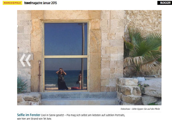 Selfie im Fenster Cool in Szene gesetzt – Pia mag sich selbst am liebsten auf subtilen Portraits, wie hier am Strand von Tel Aviv.